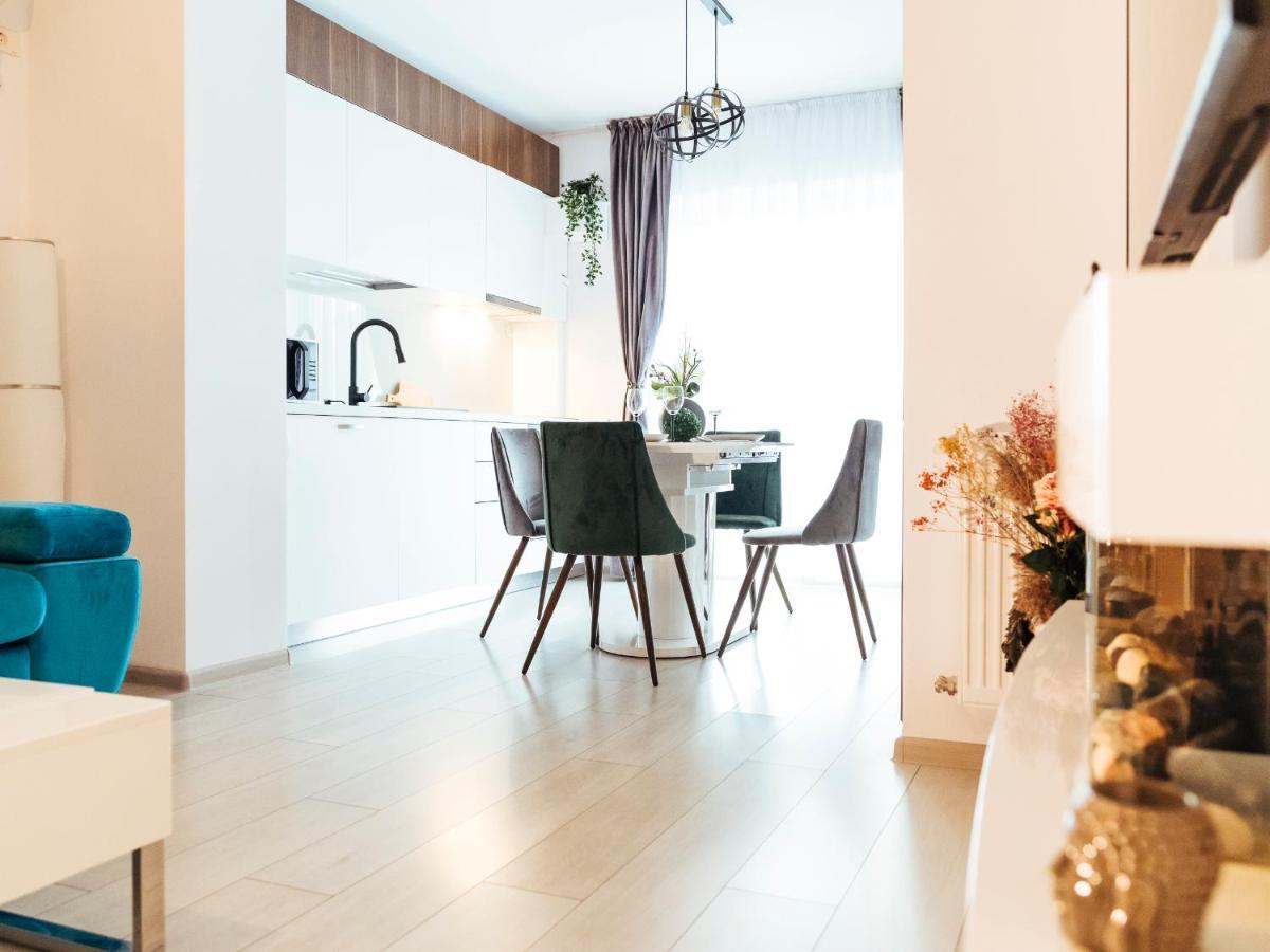 בוקרשט Cozy Special Pallady Apartament With Garden & Courtyard מראה חיצוני תמונה