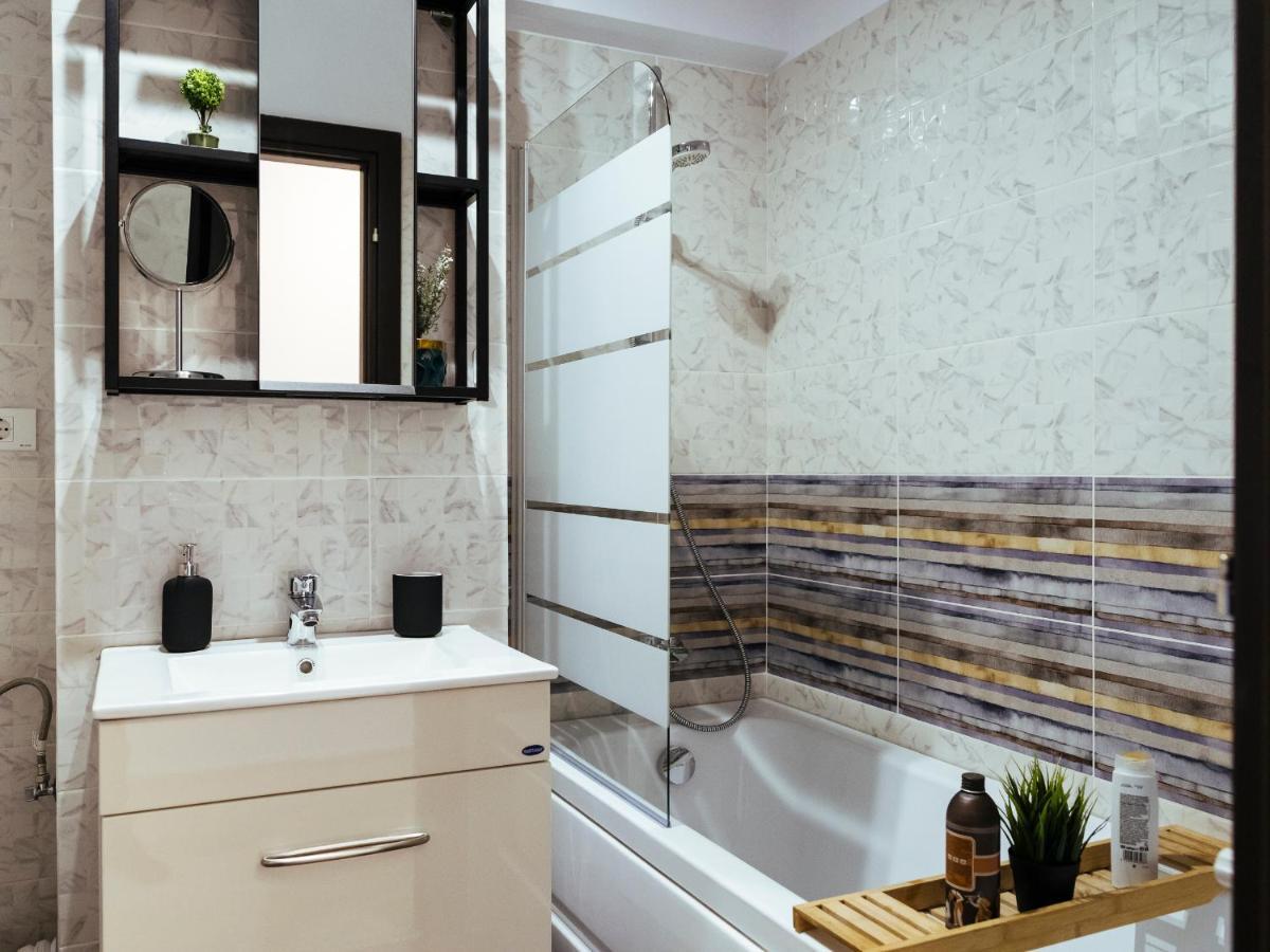 בוקרשט Cozy Special Pallady Apartament With Garden & Courtyard מראה חיצוני תמונה